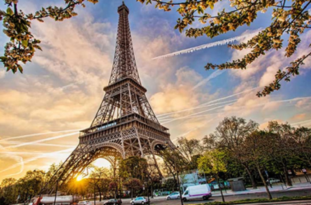 Paris Vacation Travel Package